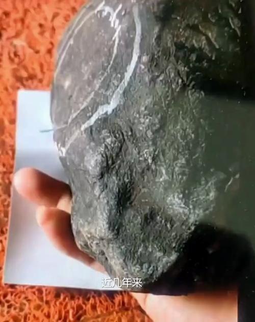 揭秘翡翠原石直播间诈骗套路与防骗指南