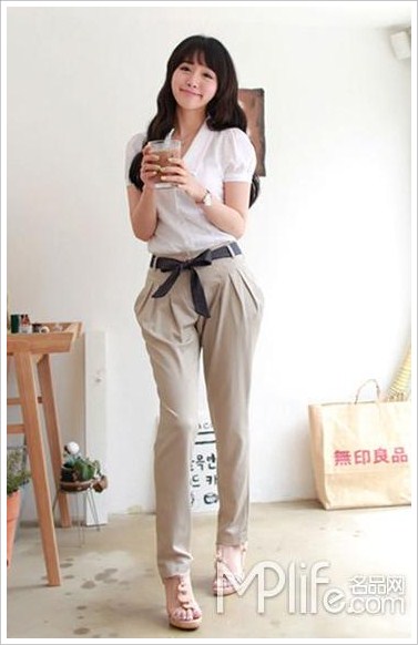 通勤装避暑 清凉又摩登的OL